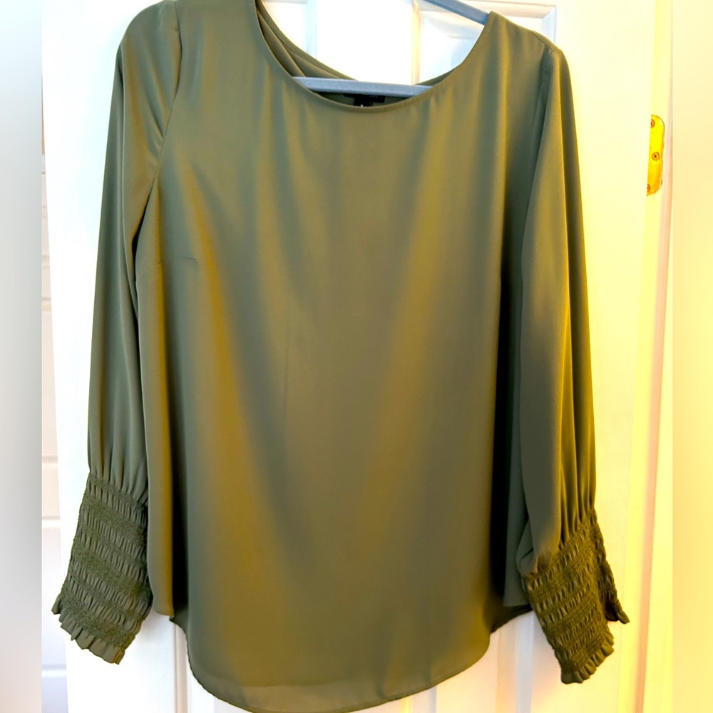 LIKE NEW: Army Green Flowy Blouse